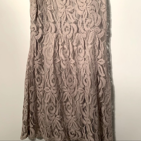 Grey Lace Dress - Picture 6 of 9